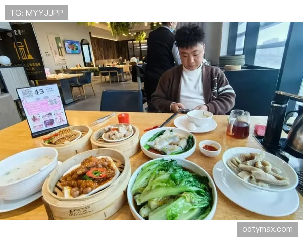 杨威家的早餐菜单，比我们一个月工资还贵